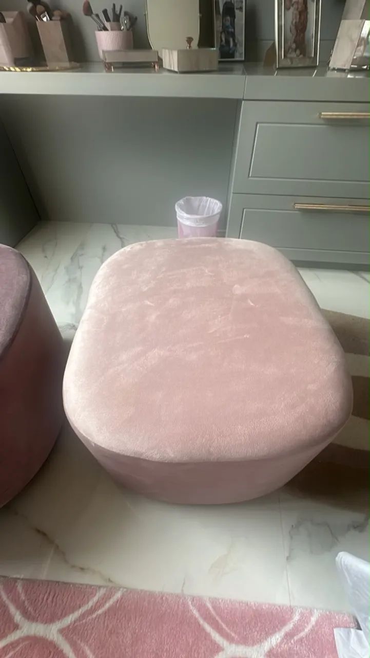 Poltrona e puf rosa novo - Foto 3