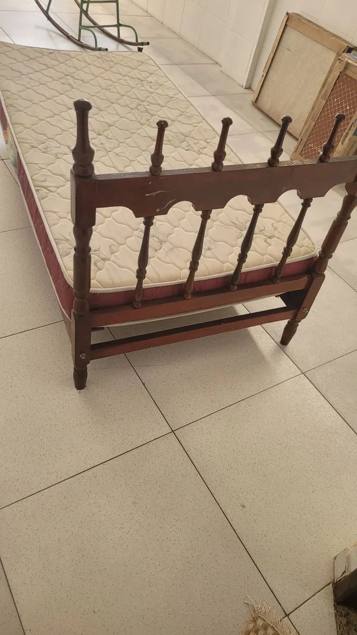Cama de solteiro em acapu - Foto 3