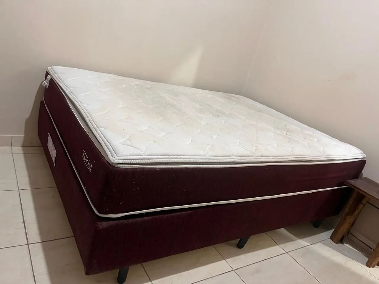 Cama-Box Casal com Molas 1,88x1,38