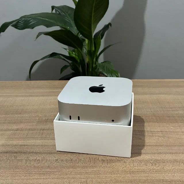 [中古 美品] Apple Mac Mini M4 16GB RAM 256GB Apple Mac mini M4 16GB RAM SSD 256GB - Seminovo na Caixa