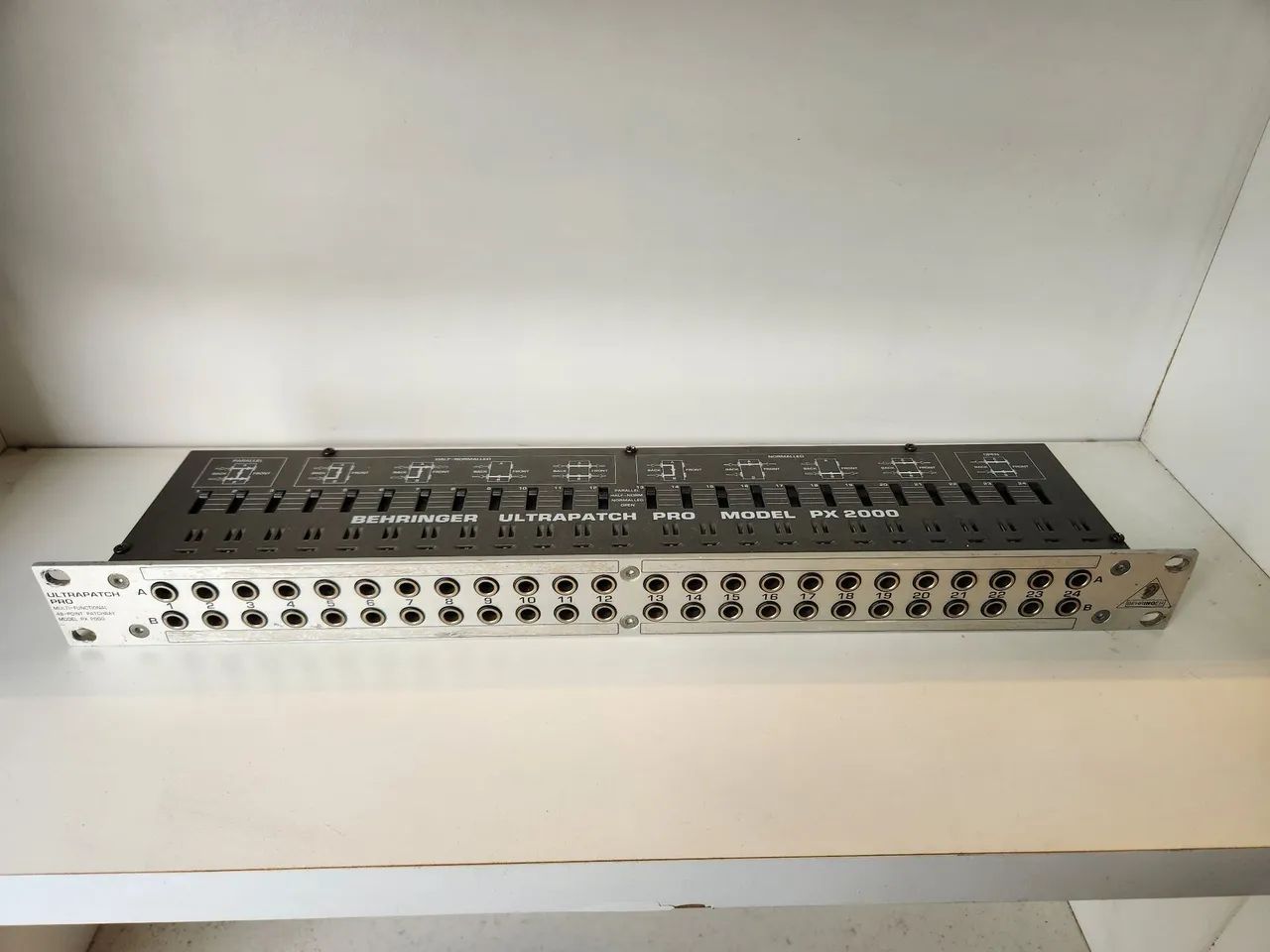 Patchbay behringer 