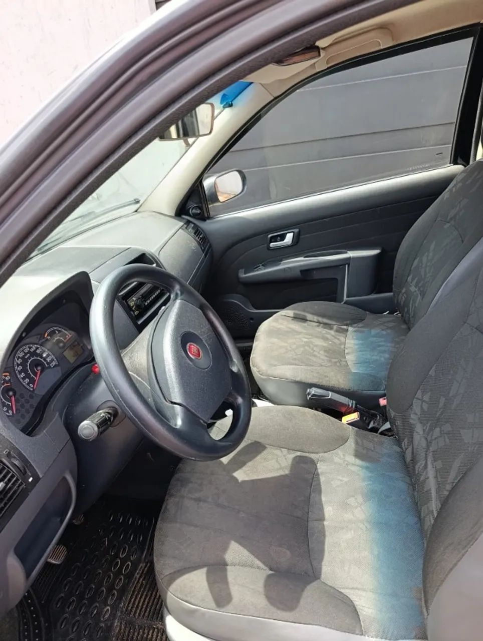 Fiat Strada Working Celeb.1.4 Fire Flex 8V CD 2011 - Foto 4