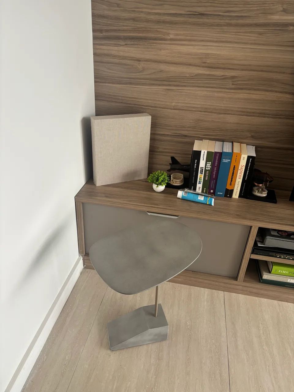 Mesa de centro ou mesa lateral assimétrica - Foto 3