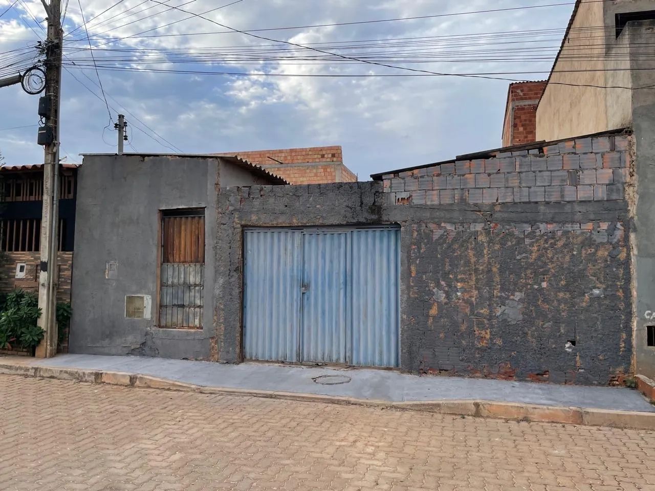 Casa próxima à Escola Classe 66 Sol Nascente