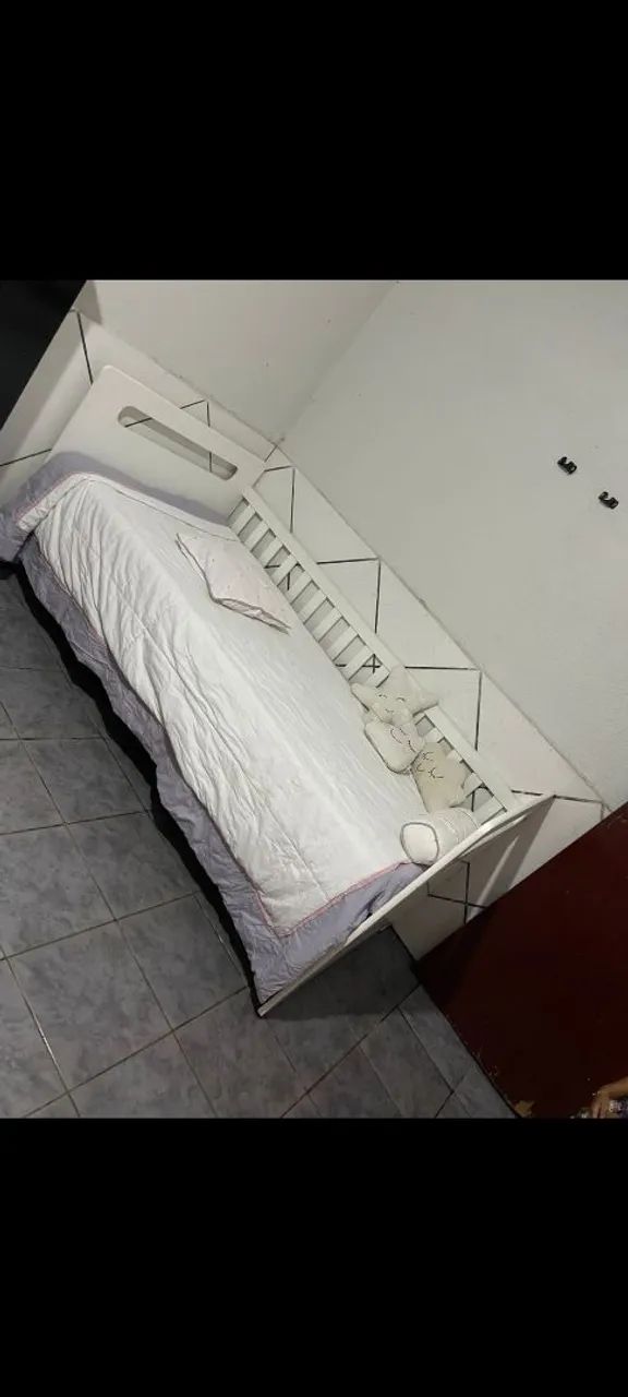 Cama de solteiro 