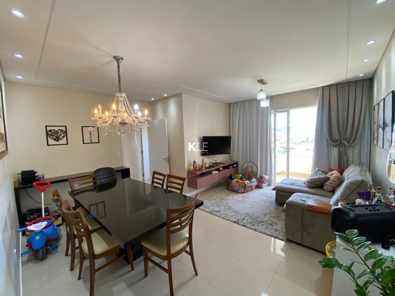 Apartamento de 3 quartos com 98m² privativos com vista Mar.