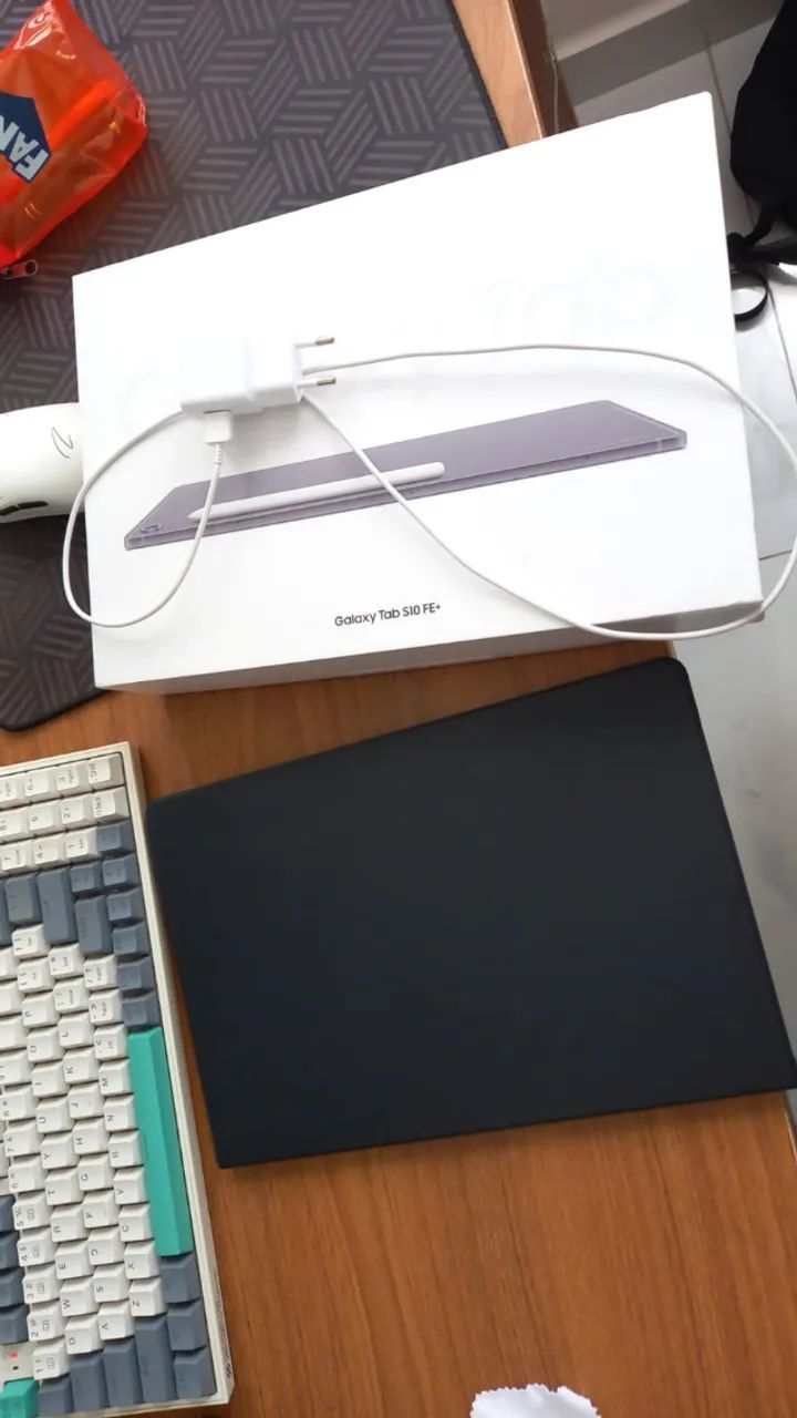 Vendo tablet s10 fe+ (plus) Samsung wifi (FAÇO TROCA POR SWITCH 2) - Foto 3