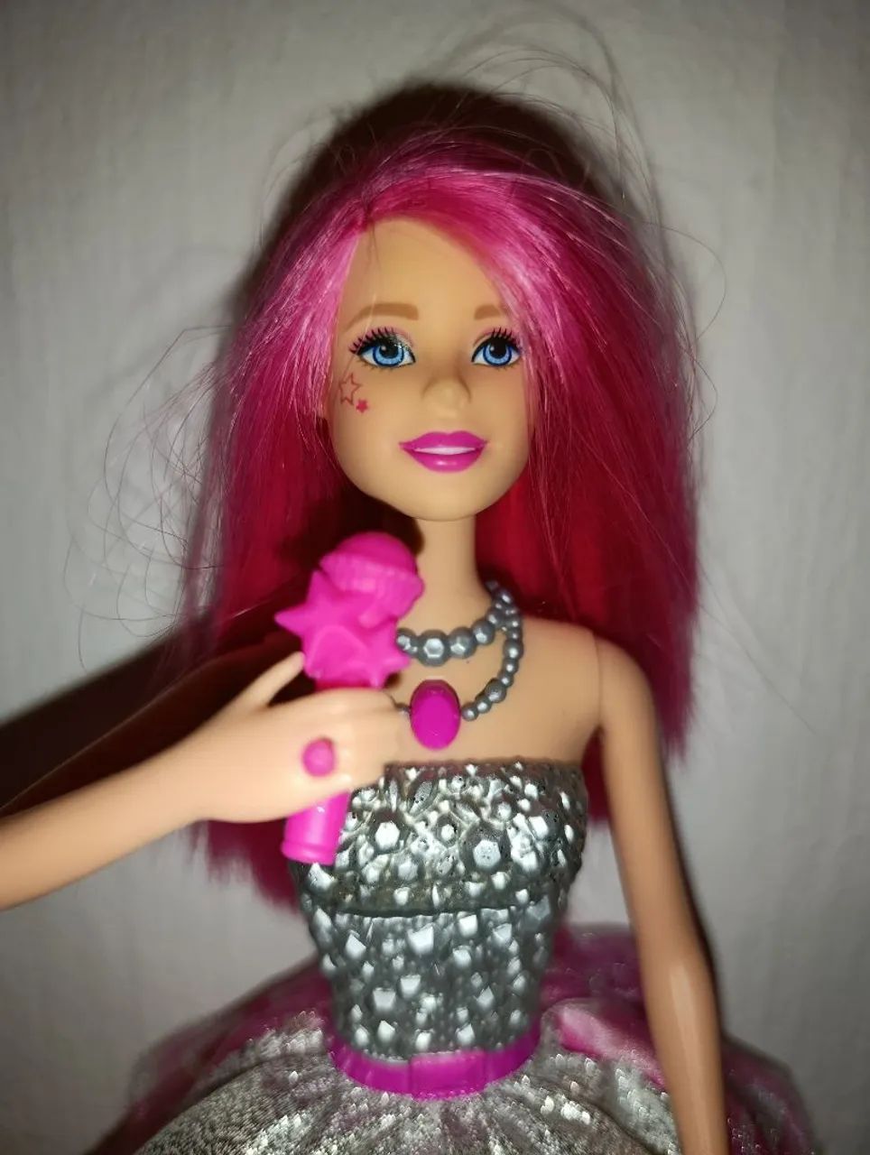 Barbie Rock and Royals Funcionando - Foto 5