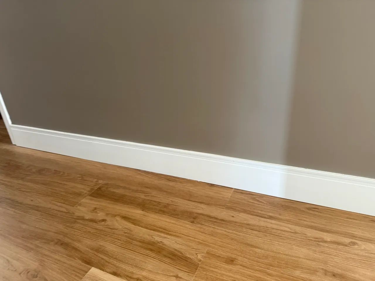 3 Caixas fechadas desse rodapé de 15 cm  - Foto 2