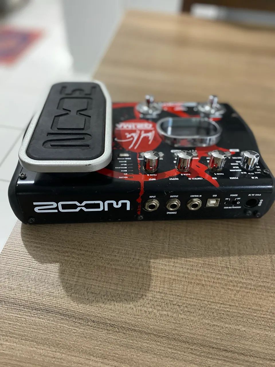 Pedaleira Zoom G2.1MA Michael Amott Signature + Fonte Original
