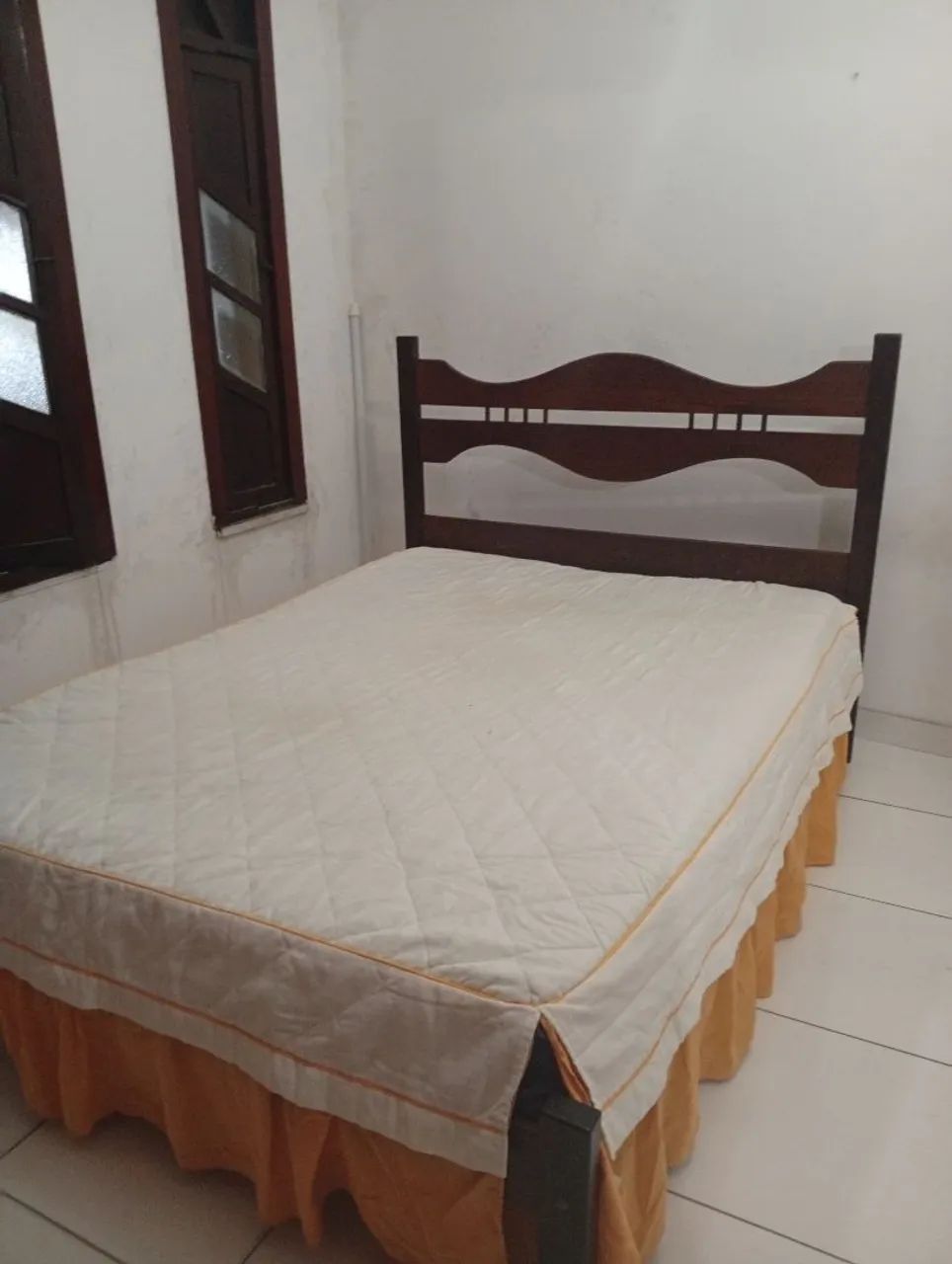 Cama em Madeira com colchão !! - Foto 2