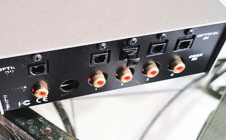 (High-End) Switch / Seletor Automático c/ Conversor (Toslink/Óptico - RCA/Coaxial) - 1177A - Foto 5
