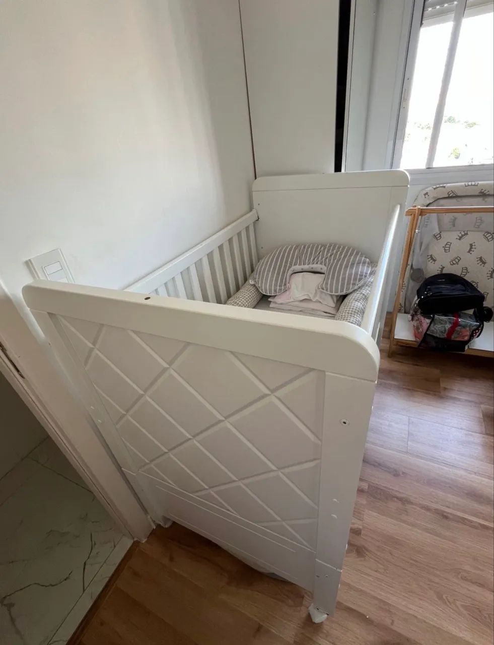 Berço Penélope Matelassê 100% MDF - vira minicama - R$ 300