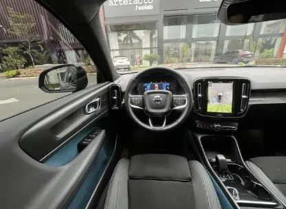 Volvo C40 Recharge Pure Eletric (elétrico) 2022 - Foto 4