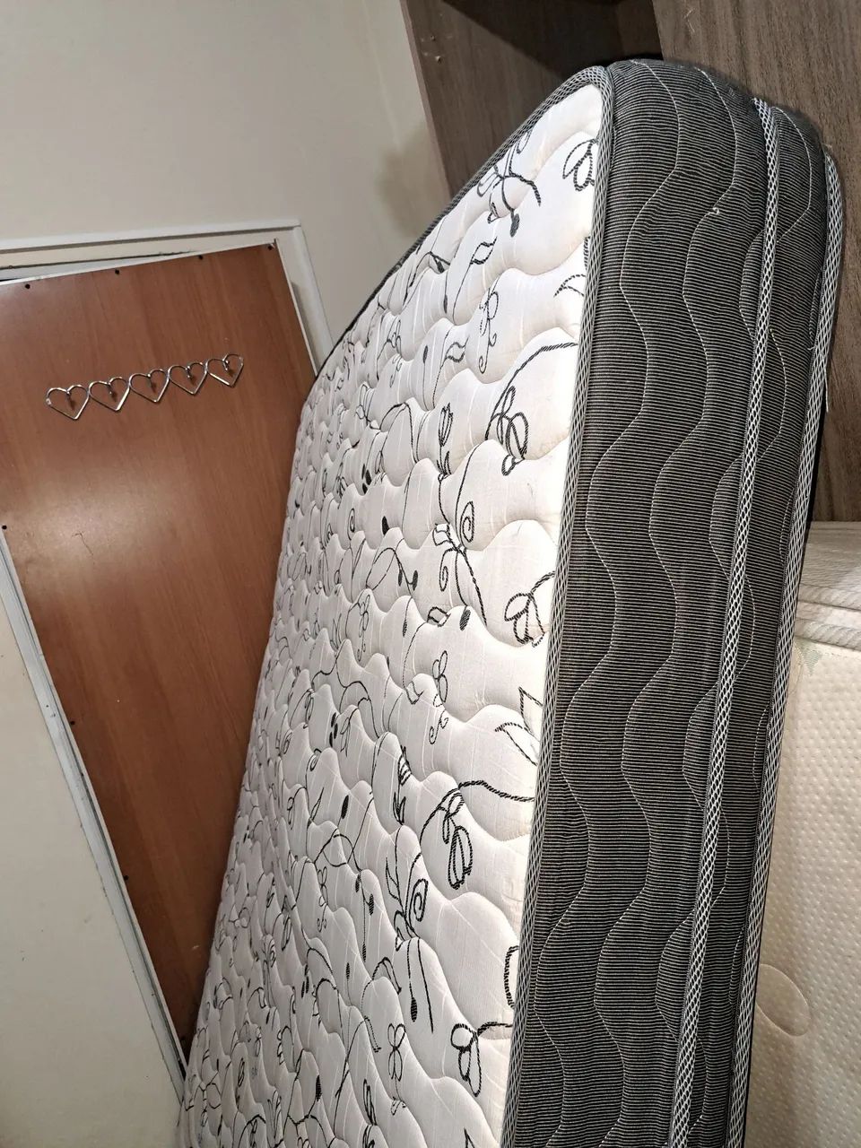 Vendo colchão de casal com base 800,00 - Foto 2