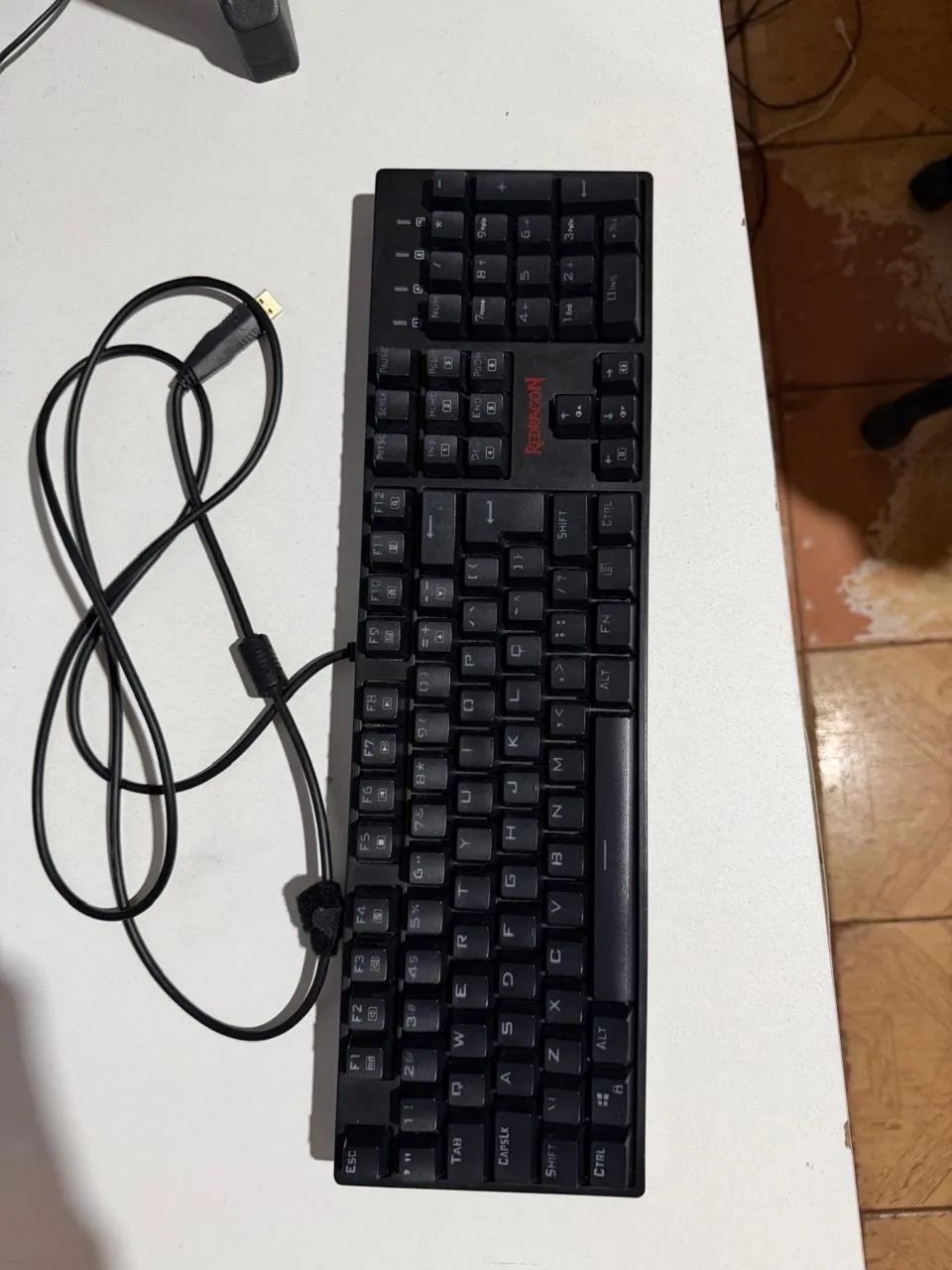 Teclado Mecânico Redragon Surara Pro RGB Switch Red - Foto 5