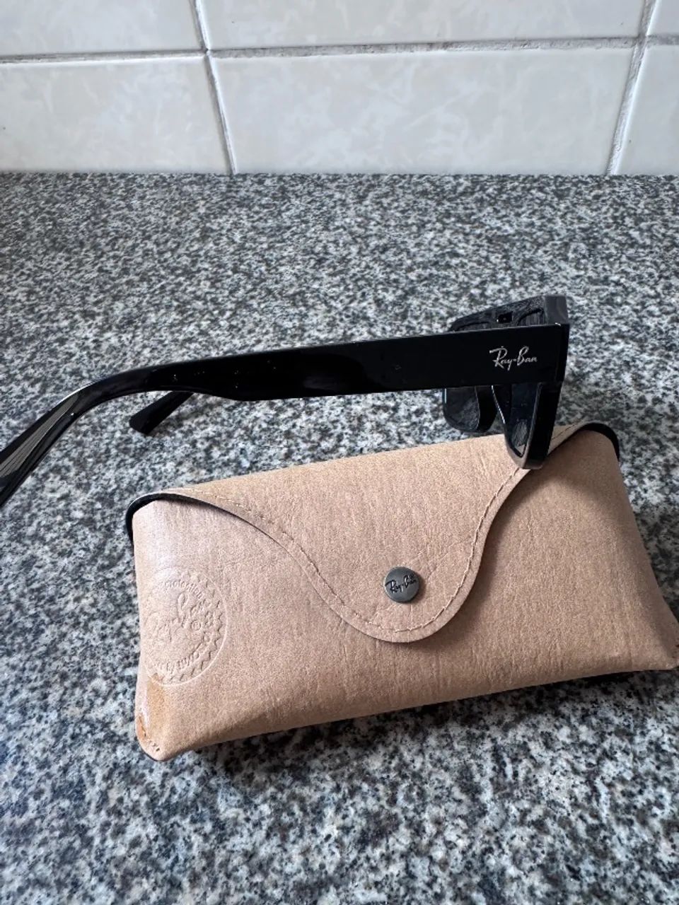 Óculos de Sol Ray-Ban Corrigan Original - Preto - Foto 2