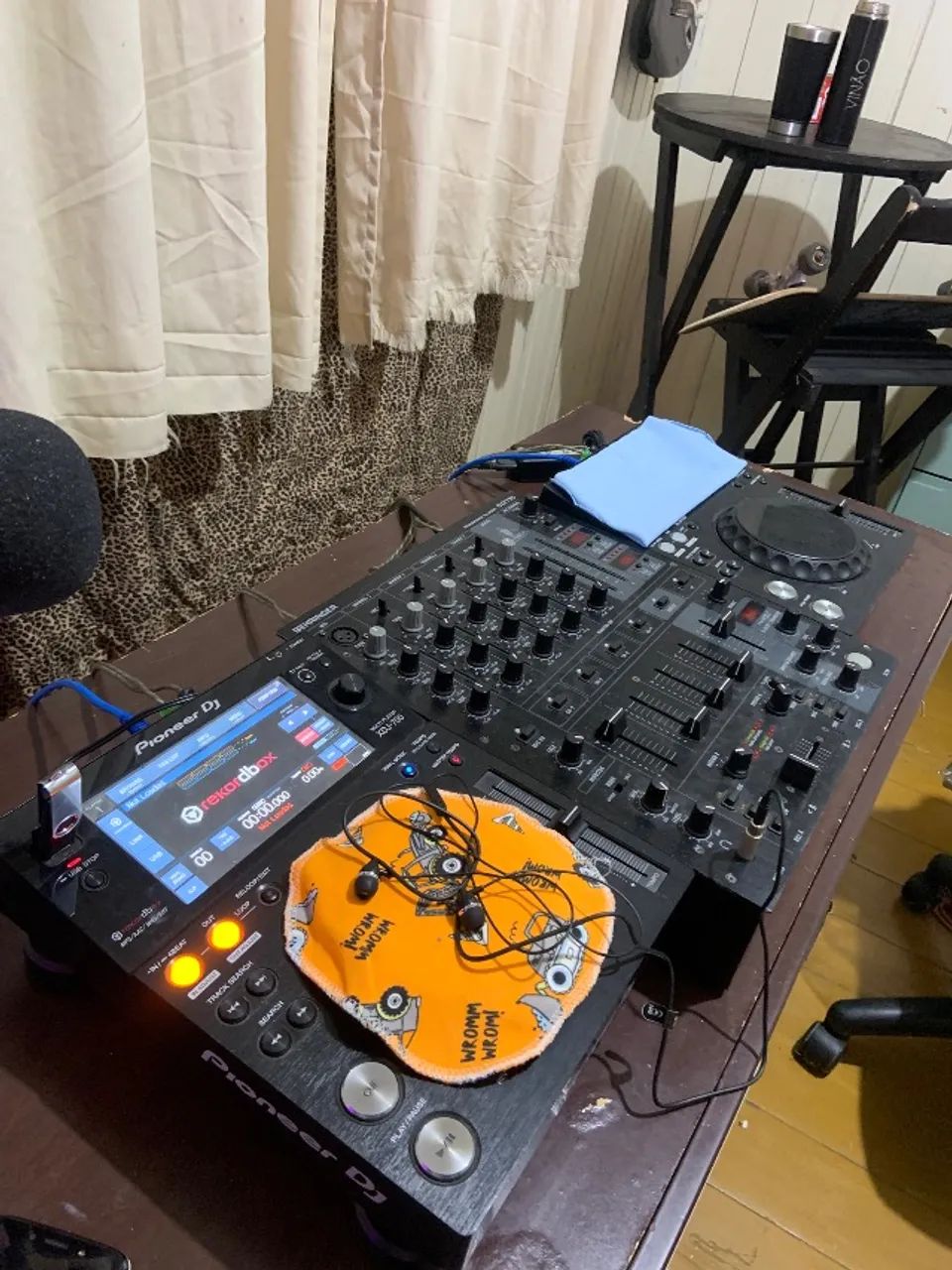Kit DJ Pioneer 2x XDJ-700 + Mixer Behringer DJX-700 - Foto 4