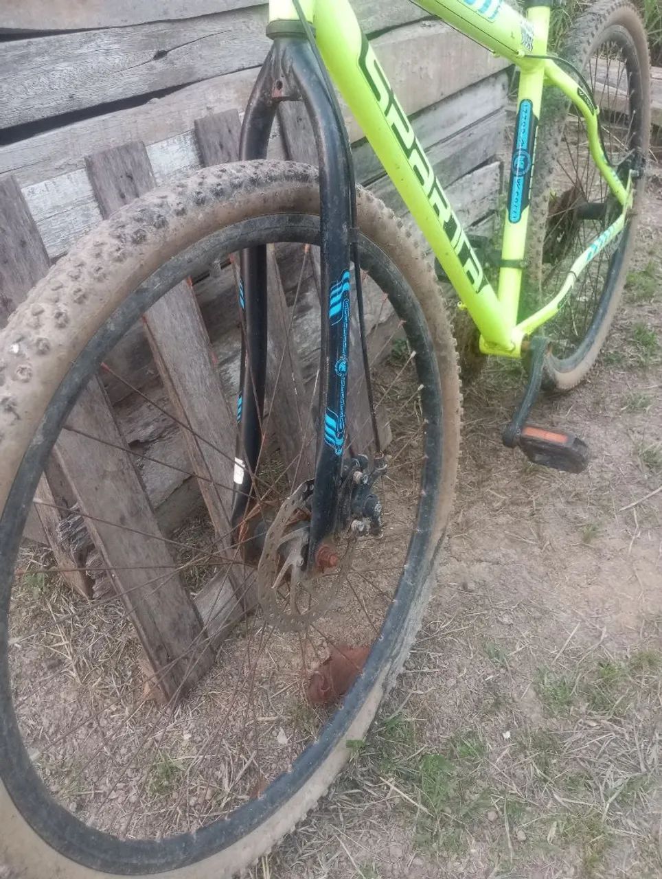 Vendo uma bicicleta 