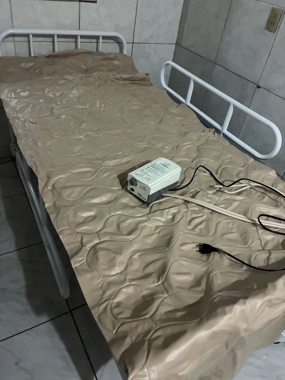 Colchão Pneumático Supermedy com Bomba Compressora (Antiescaras) 