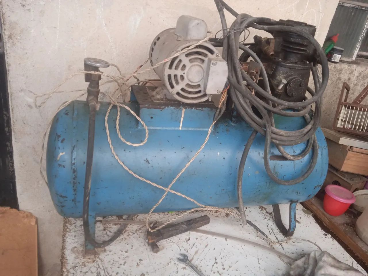 Vende-se compressor de ar 