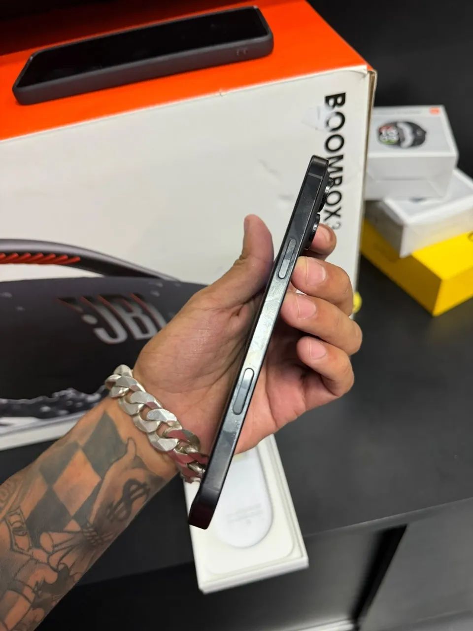 iPhone 16 Pro Max - Foto 5