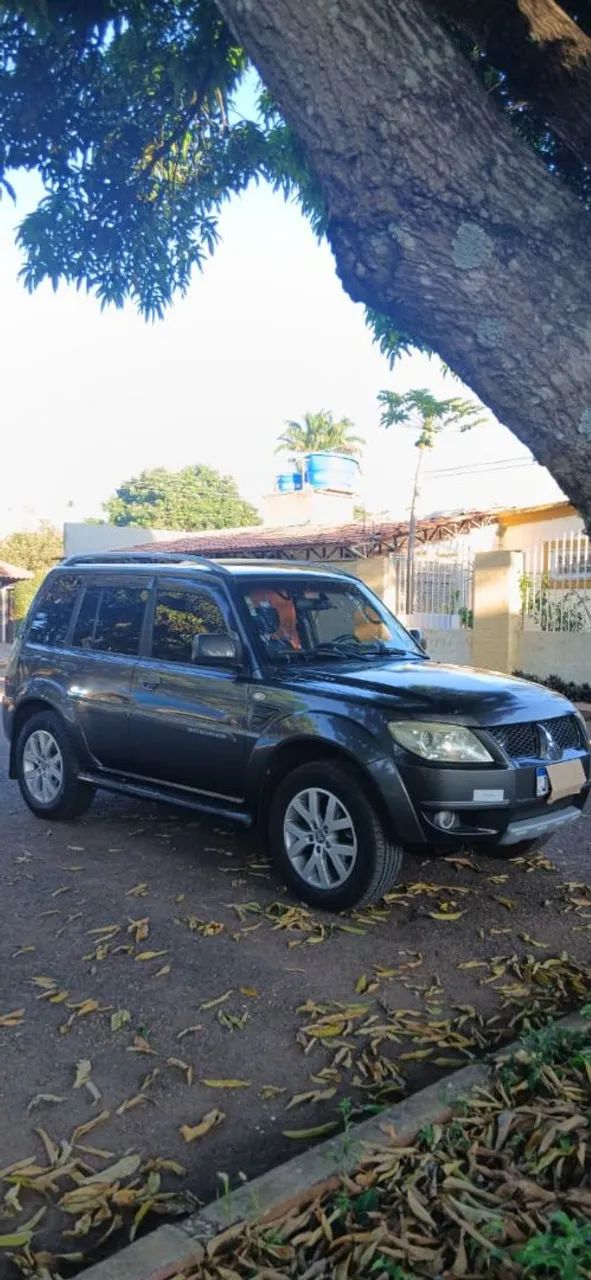 Mitsubishi Pajero 2012