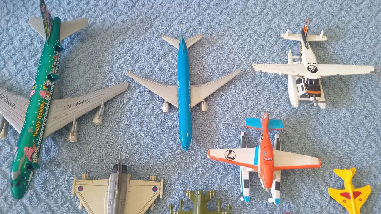Miniaturas de aviões de aço - Foto 3
