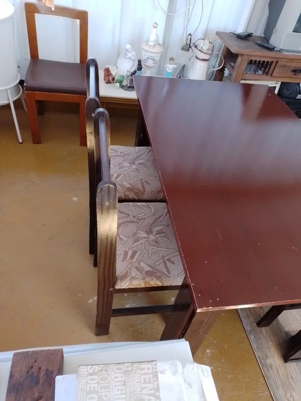 [Usado] Mesa de jantar com 4 cadeiras - Foto 3