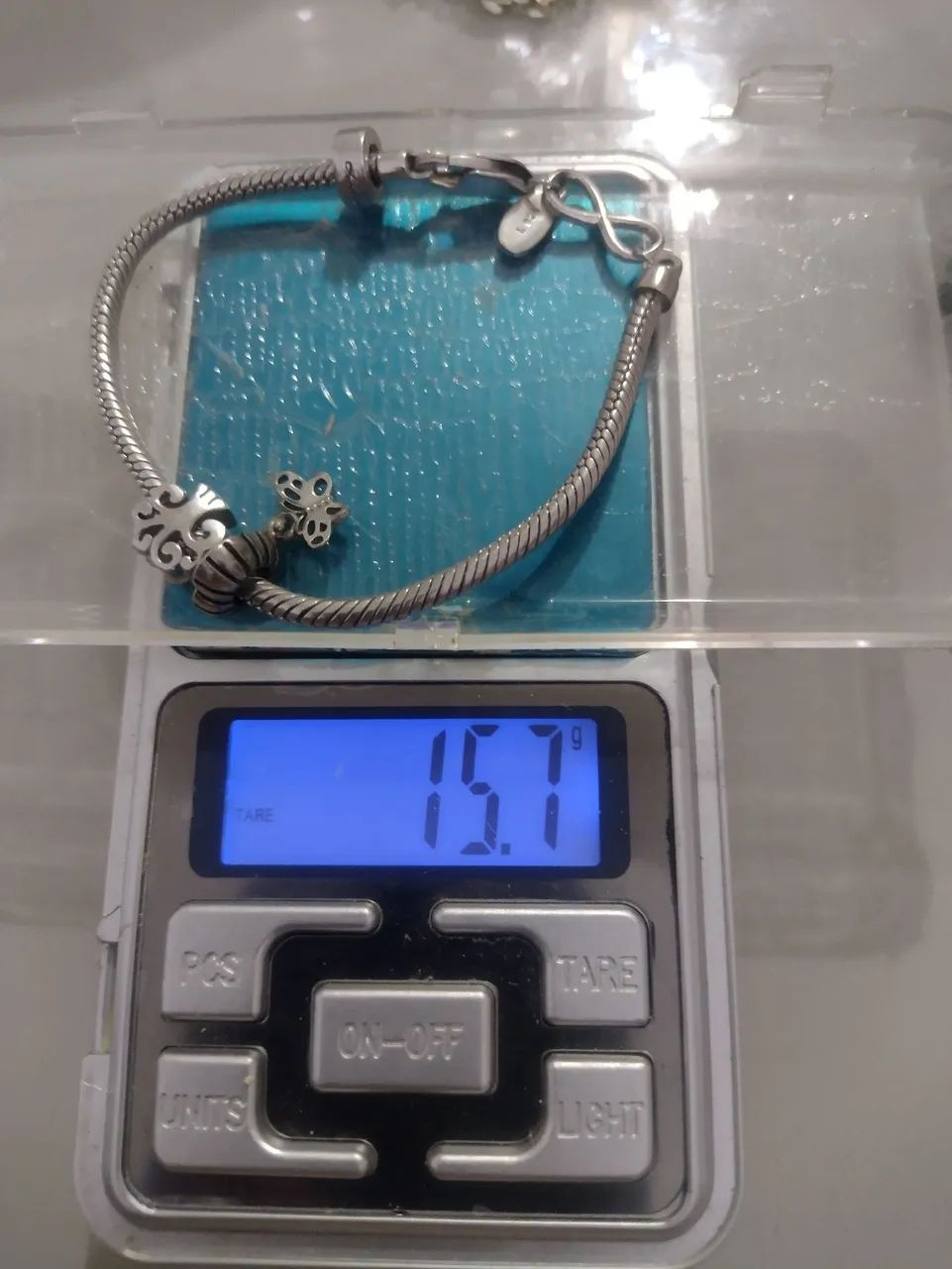 Pulseira Life Vivara prata 925 com dois berloques  - Foto 4