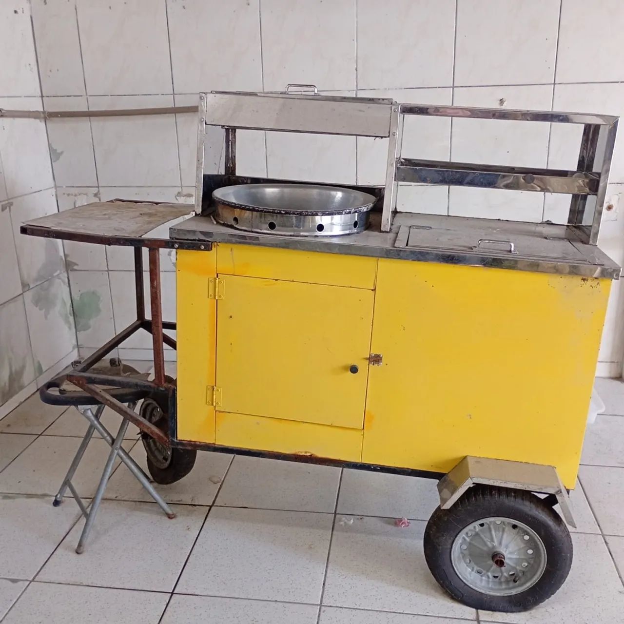 Carrinho de Lanche em Inox com Rodas