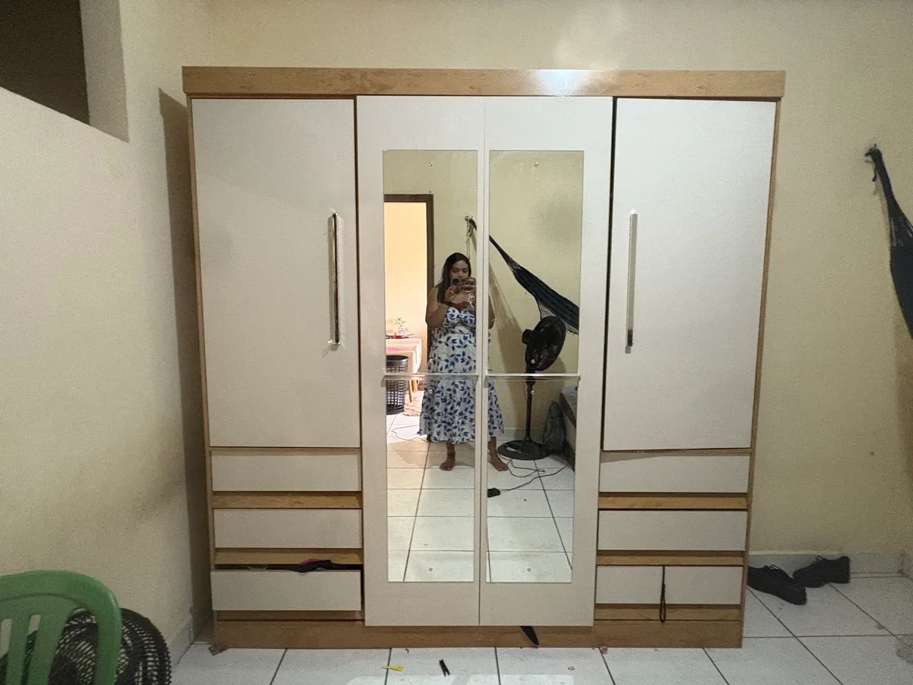 Guarda Roupa  de 4 portas e 6 gavetas  - Foto 4