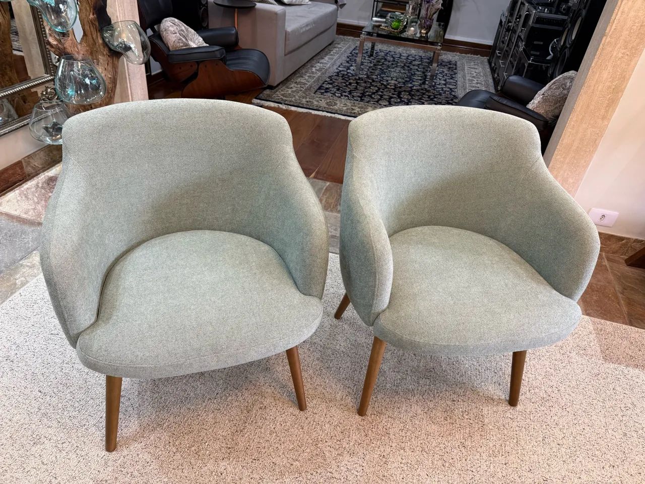 02 Poltronas designer contemponaneo linhão verde 