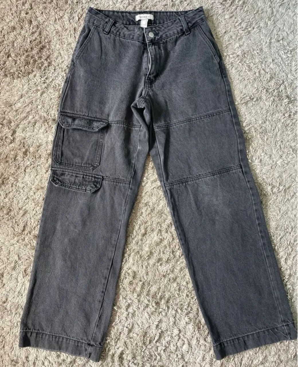 Calça Jeans Cargo Preta - Forever 21