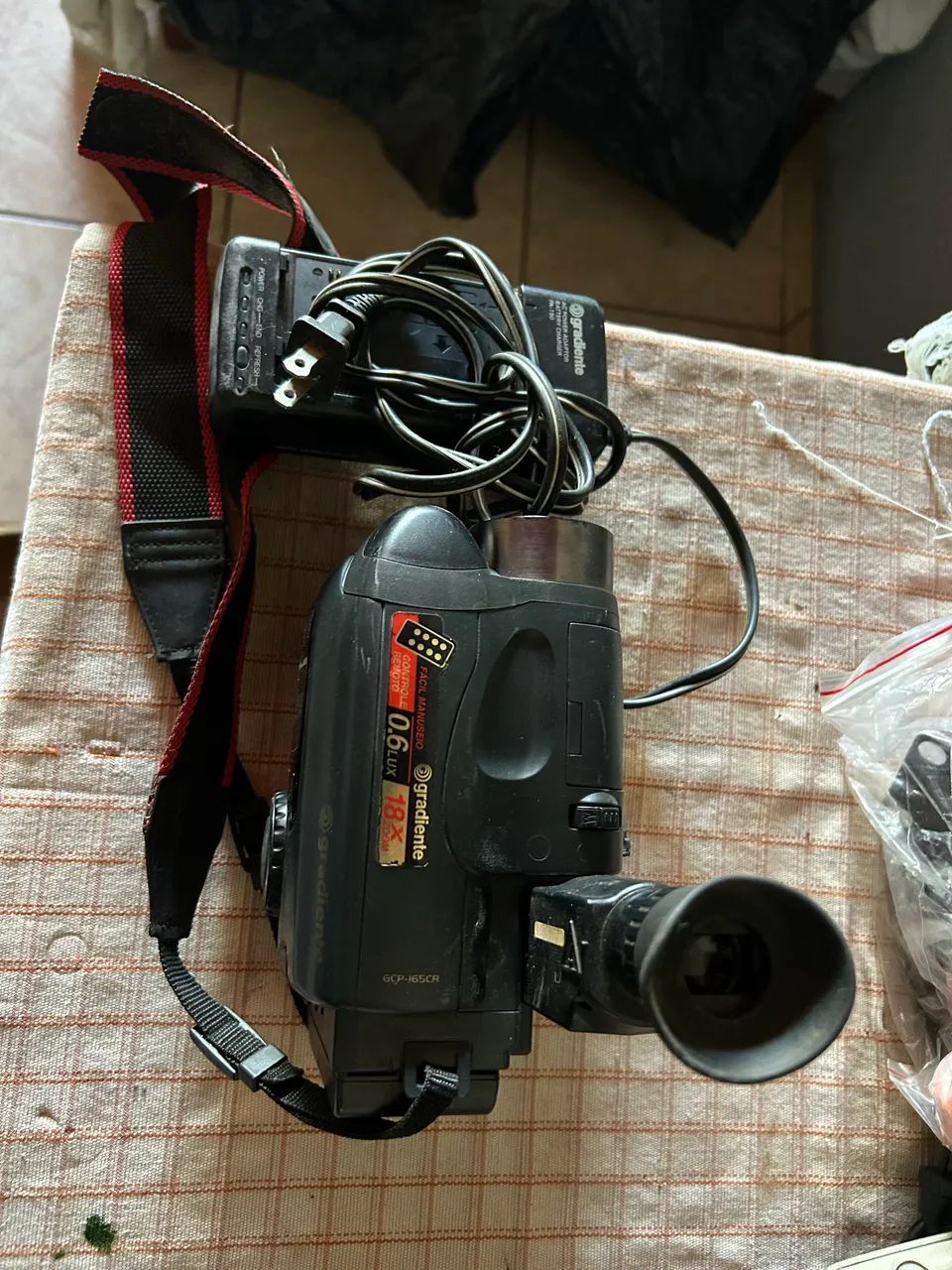 Filmadora gradiente 18x VHs 