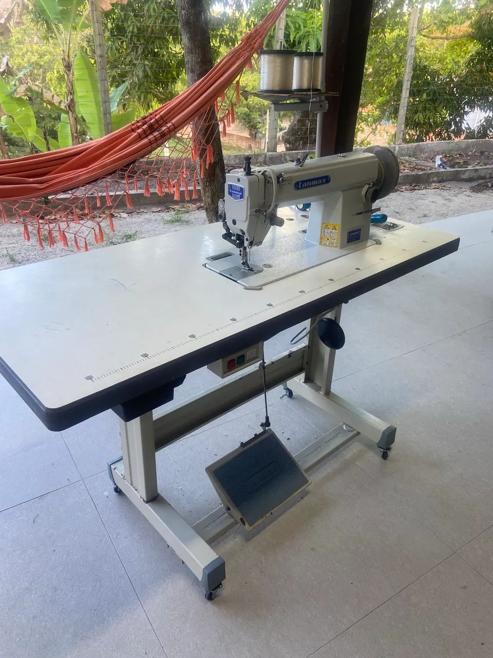 Máquina de costura Reta industrial