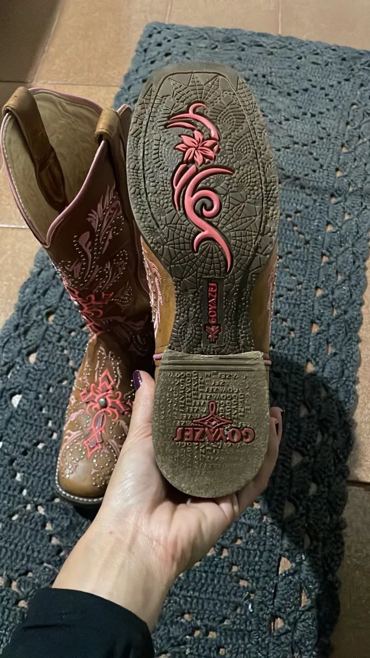 Bota Goyazes Feminina - Foto 2