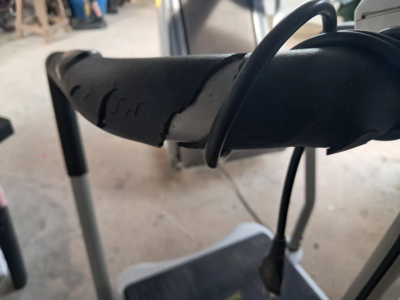 Máquina de musculação  - Foto 3