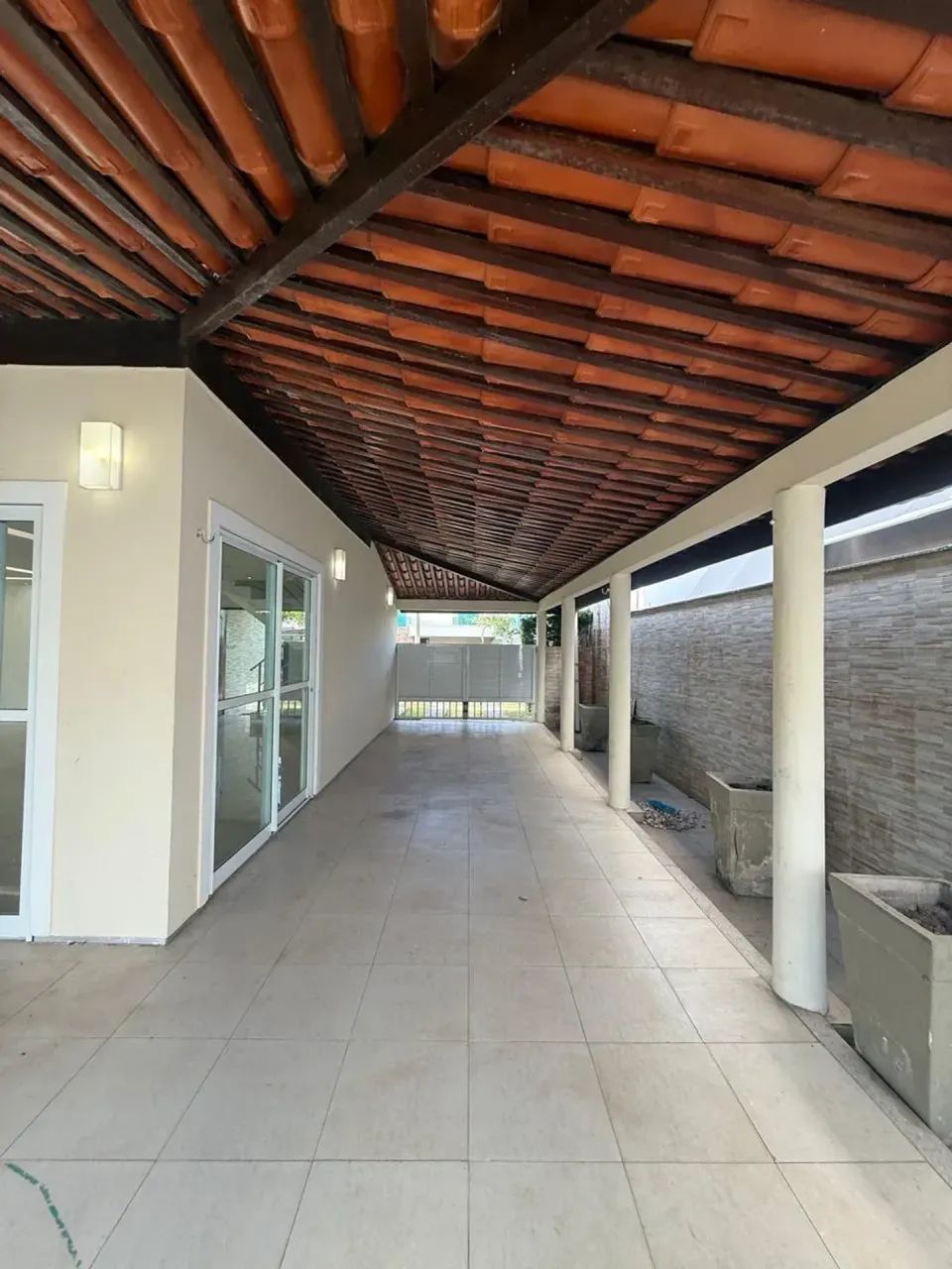 Fantástica Casa no Olho D água com 4 quartos - Foto 2