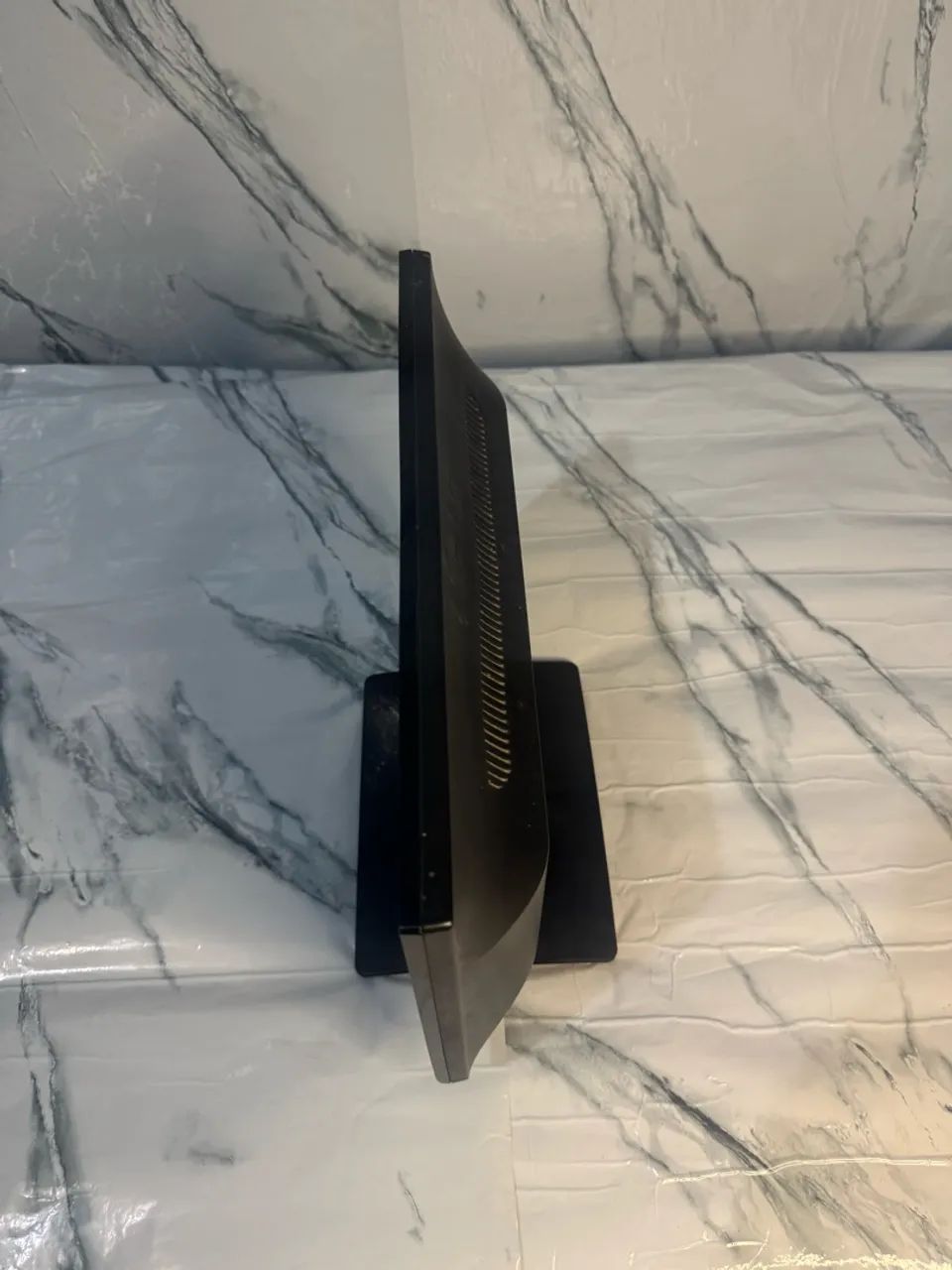 Monitor LG Flatron E1641C Usado - Foto 5