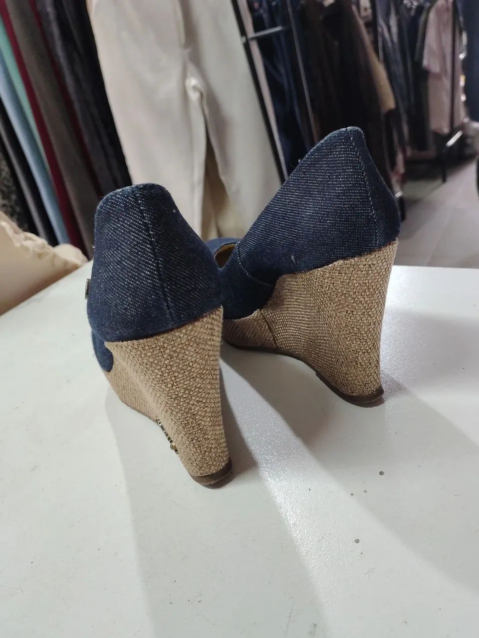 Sapato Anabela jeans escuro  - Foto 3