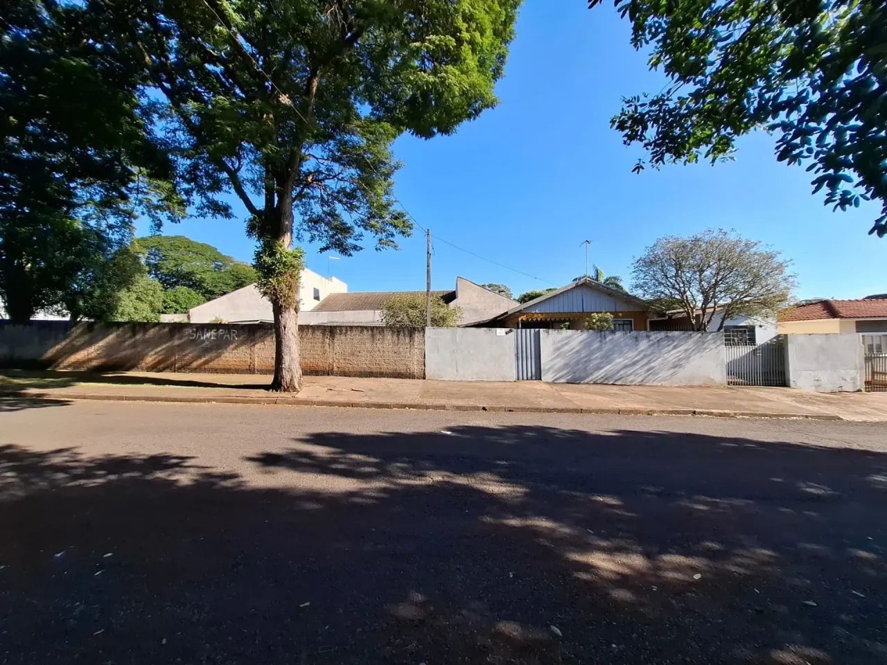 Terreno de esquina com 525 m² Vila Morangueira em Maringá -PR. - Foto 4