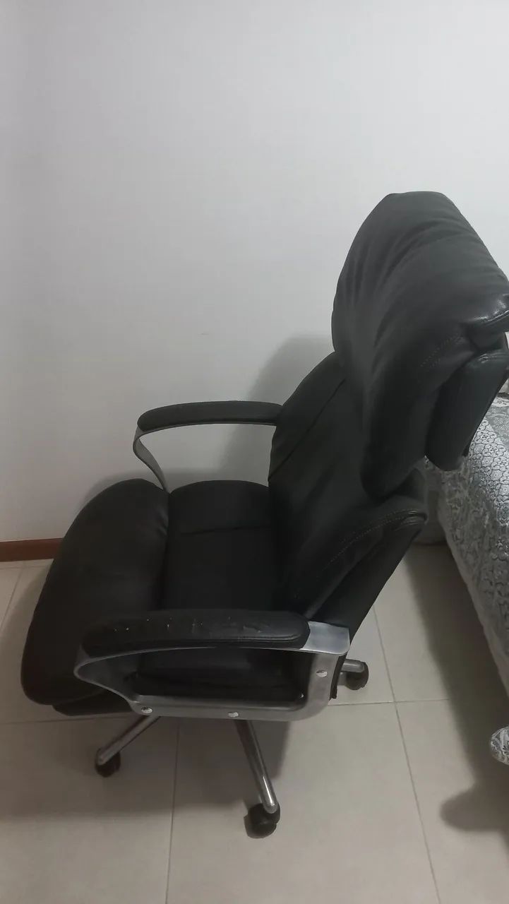 Cadeira de Escritório  - Foto 4