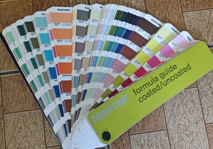 Catálogo de Cores Pantone + Brindes - Foto 3