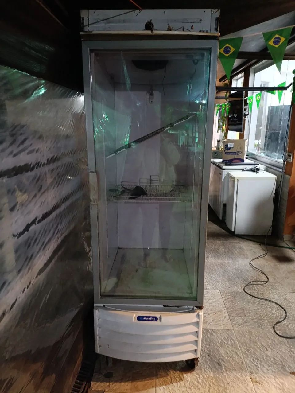 Freezer metalfrio *sem funcionar* - Foto 3