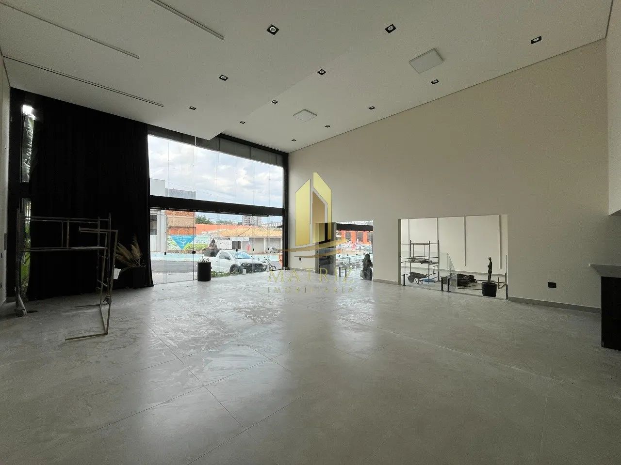 PONTO COMERCIAL PARA VENDA NA AV. CHAMPAGNAT - Foto 4