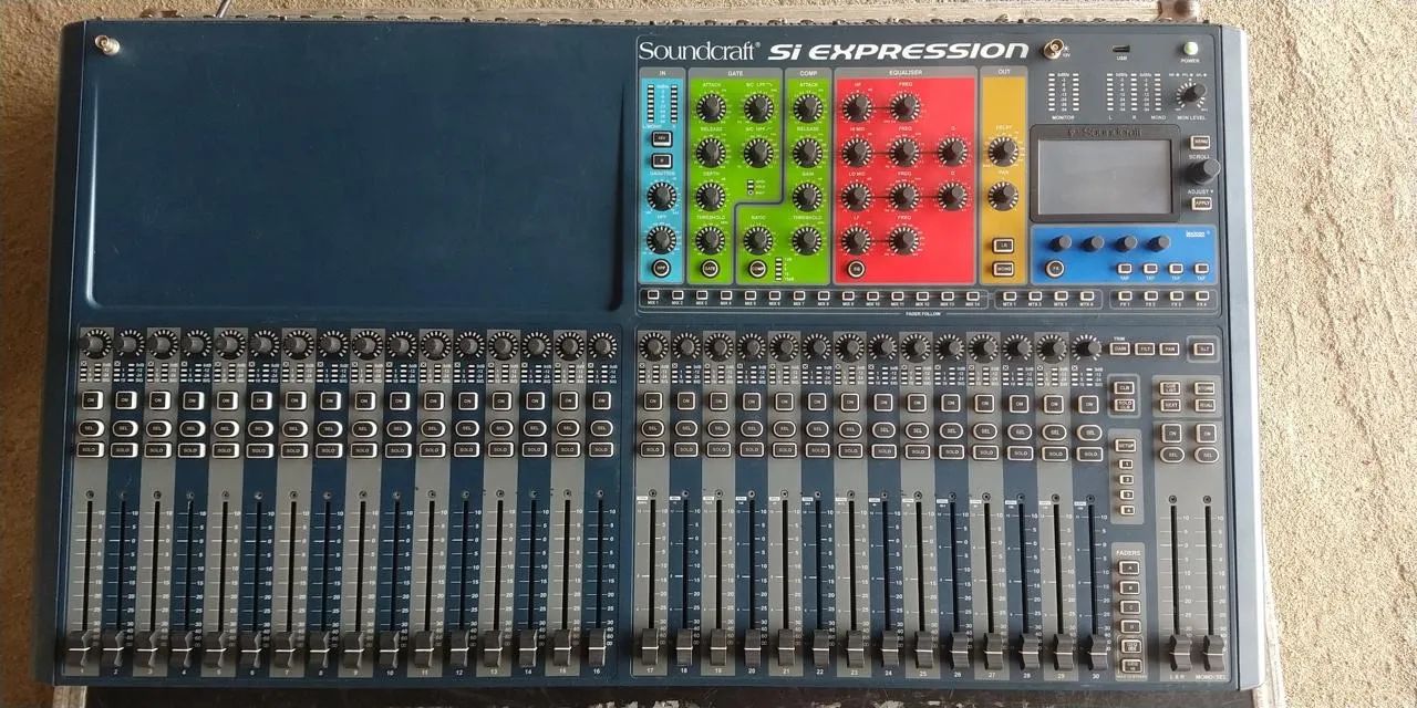 Mesa de som Soundcraft Si Expression 3  - Foto 3