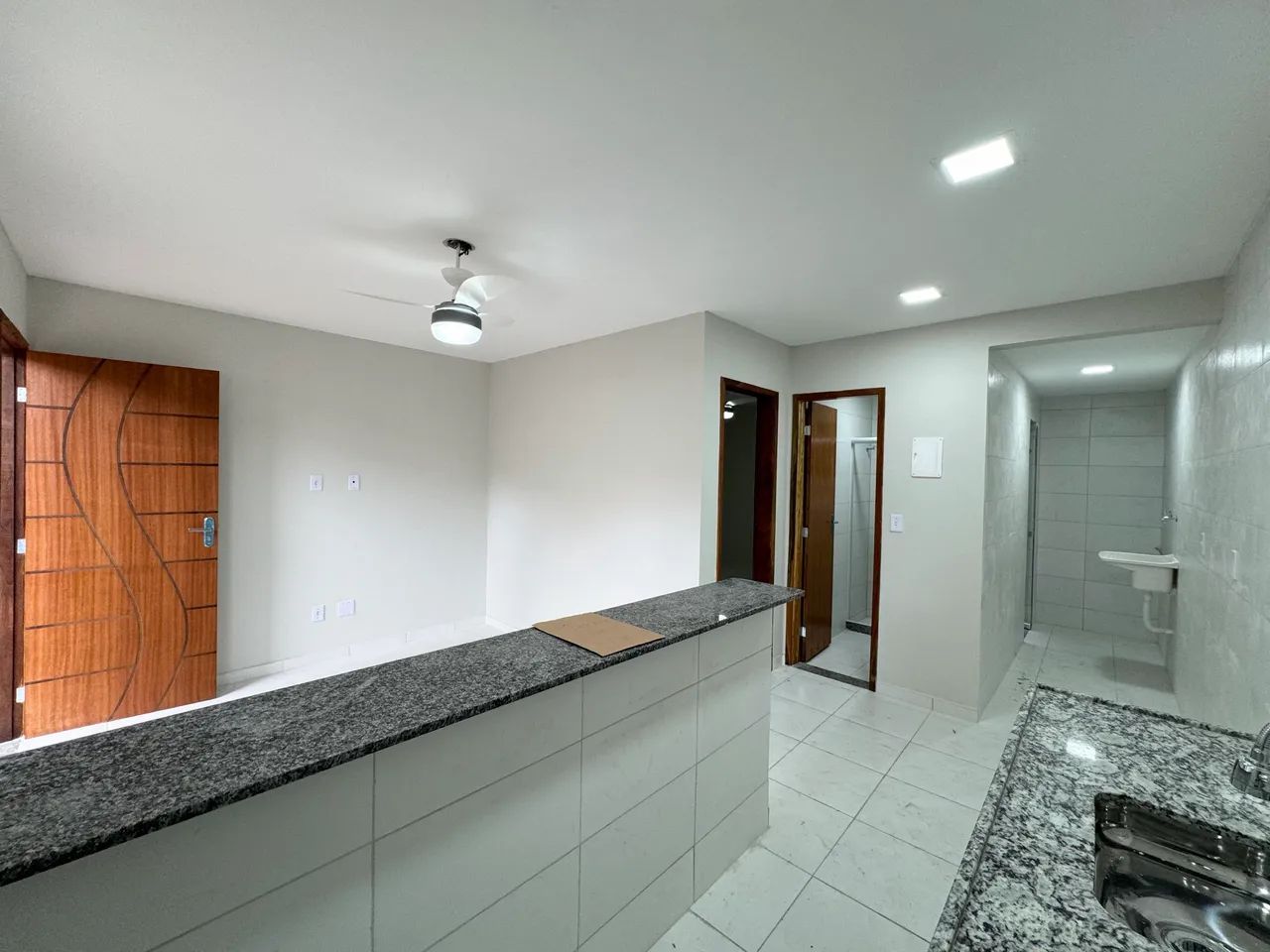 Alugo lindo quarto e sala em marechal Hermes  - Foto 2