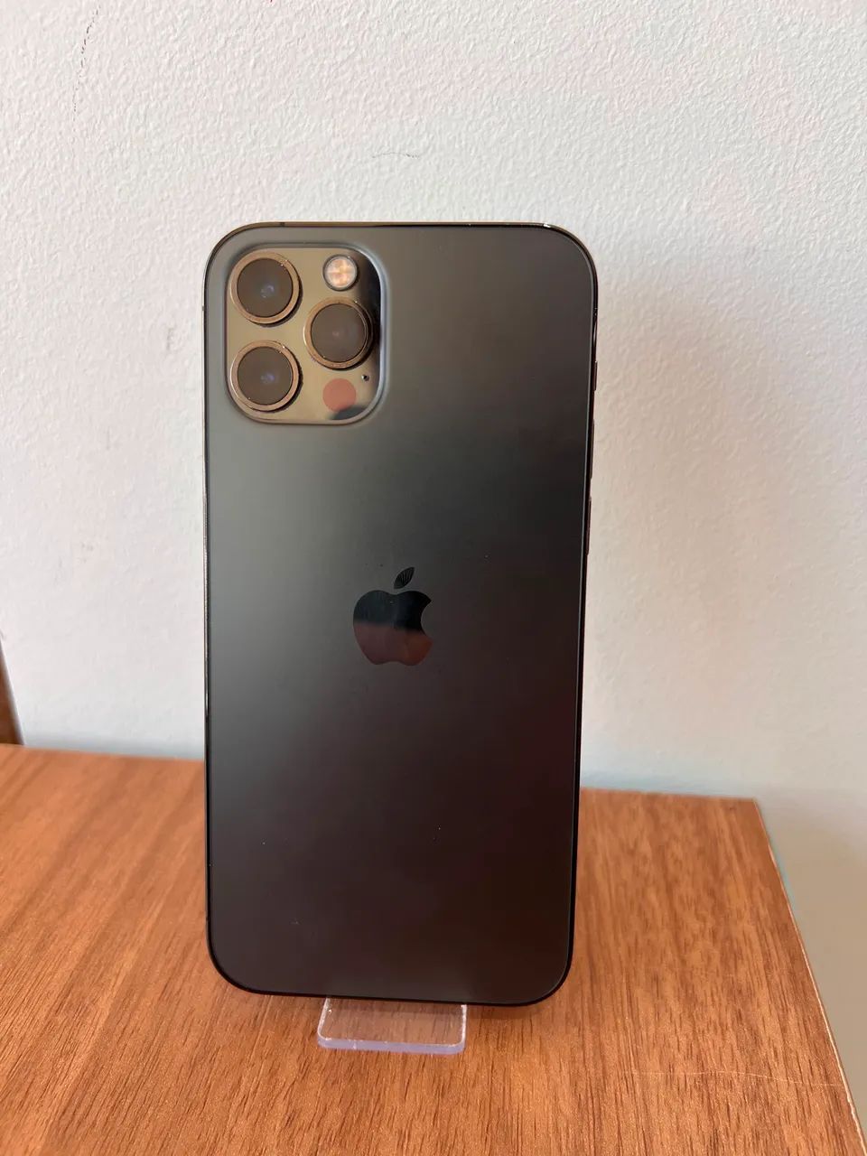 ? iPhone 12 Pro 128GB Grafite | Bateria 100% | Excelente Estado | R$2.599 - Foto 2