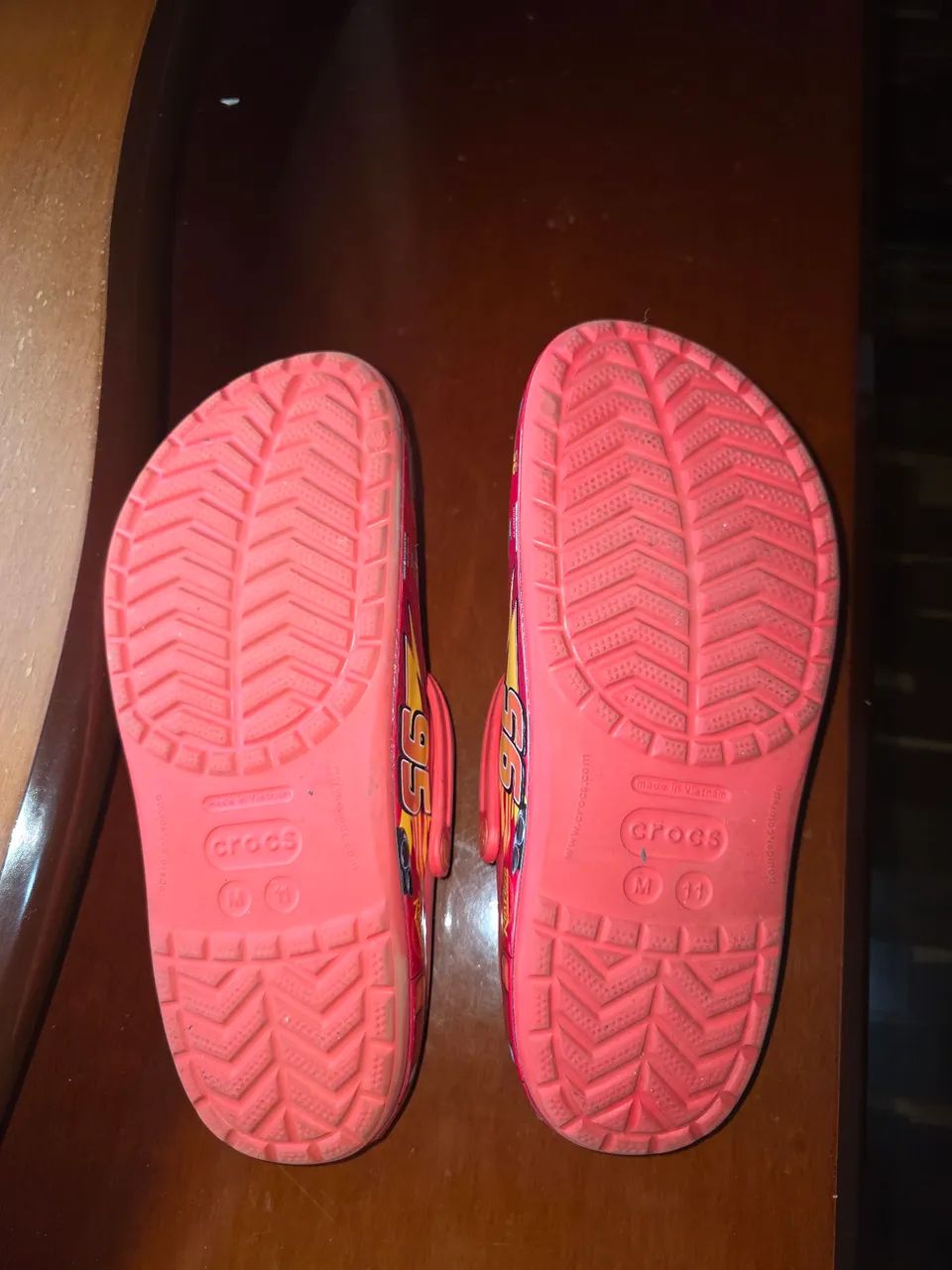 Crocs Relampago McQueen - Original com LED - Foto 4